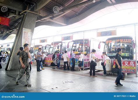 東莞巴士在哪裏，公交車站的位置是否會因路況或天氣而有所變動？